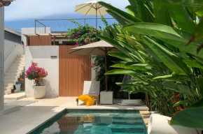 A private 200sqm villa, pool & rooftop in Keramas